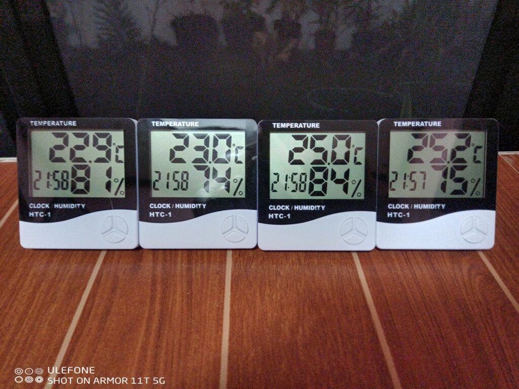 Chinathermometer, die jede gewünschte Temperatur und Luftfeuchtigkeit anzeigen.